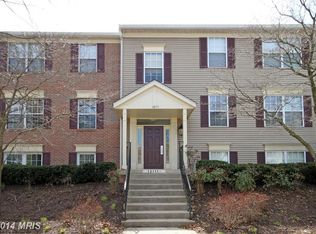 12111 Greenway Ct APT 171, Fairfax, VA 22033
