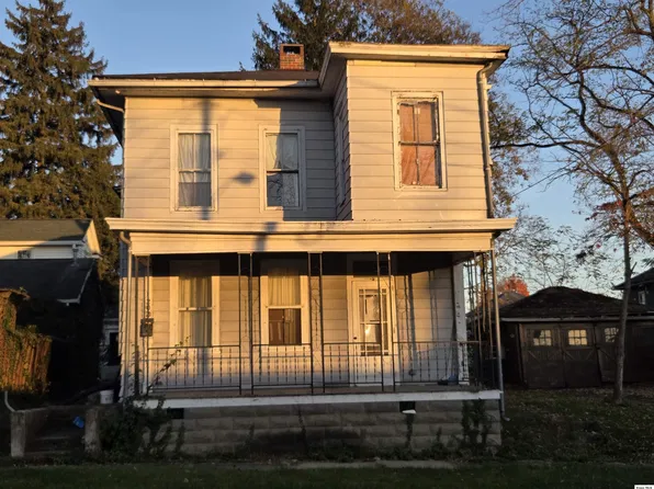 202 S McArthur St, Mount Vernon, OH 43050