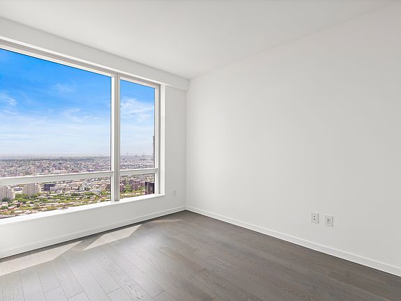 4th image of 1 City Point APT 57J