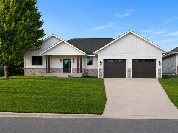 1215 Moor Stone Dr NE, Alexandria, MN 56308