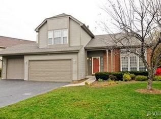 565 Shaker Ln, Lake Zurich, IL
