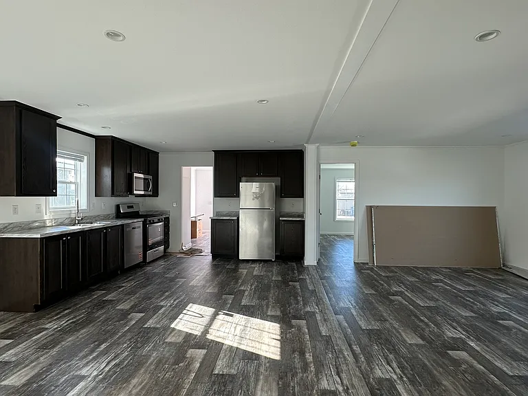 3557 Warren Pl — Photo 11