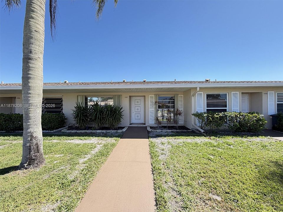 1st image of 20927 Sedgewick Dr #20927