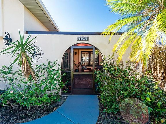 2nd image of 2407 Via Veneto Dr