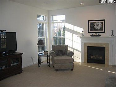 3rd image of 10106 Brushwood Dr