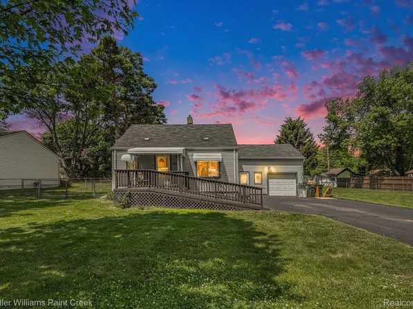 2732 Weaverton, Rochester Hills, MI 48307