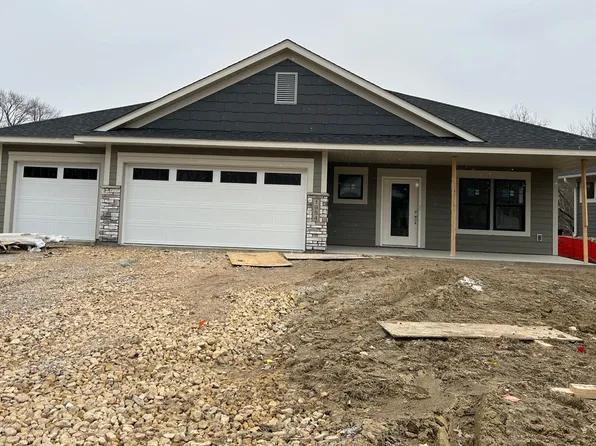 1954 Woods Point, Waconia, MN 55387