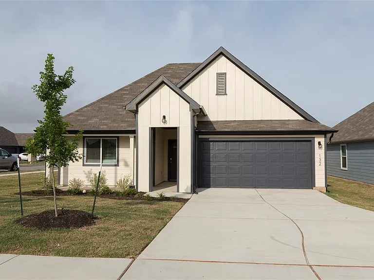 132 Fort Clark Springs Dr — Photo 2