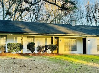 2418 Oak Grove Ln, Jackson, MS 39212