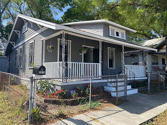 2nd image of 1019 E 22nd Ave