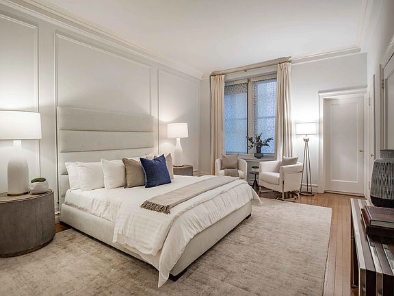 4th image of 993 Park Ave APT 2E