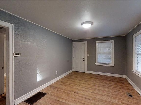 5th image of 1516 E Frierson Ave
