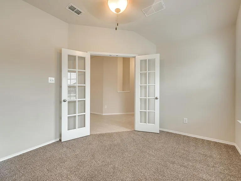 4721 Lazy Oaks St — Photo 18
