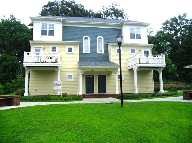 518eastway-front-exterior_09112014