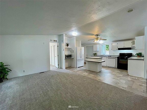 4th image of 797 Garfield Ave E