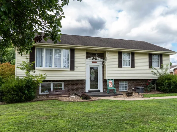 1492 S Calumet Dr, Worthington, KY 41183