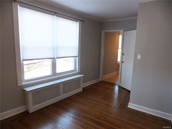 5th image of 290 White Plains Rd Ste 1