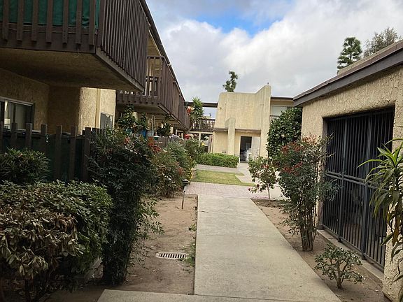 4th image of 1315 Magnolia Ave #F7d988f1d