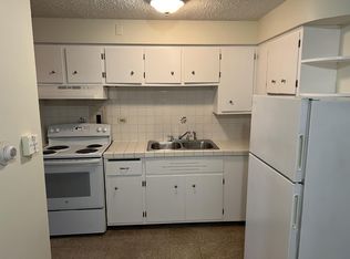 7136 26th St APT 7, Berwyn, IL 60402