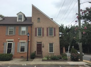 444 W Glebe Rd, Alexandria, VA 22305