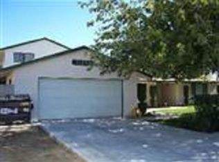 11021 Caribou Rd, Apple Valley, CA 92308