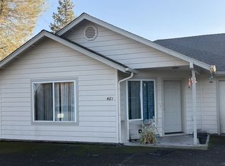 481 W Park St, Grants Pass, OR 97527