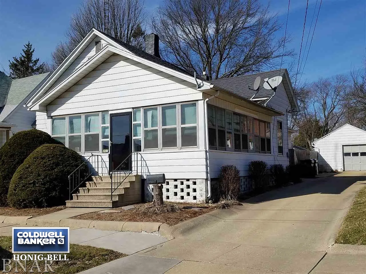 807 W Olive St photo 1
