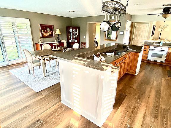 5th image of 252 Lakengren Dr