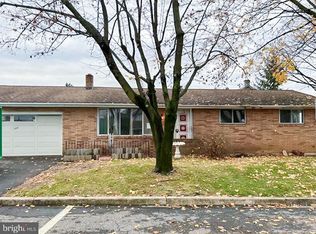 104 W Front St, Alburtis, PA