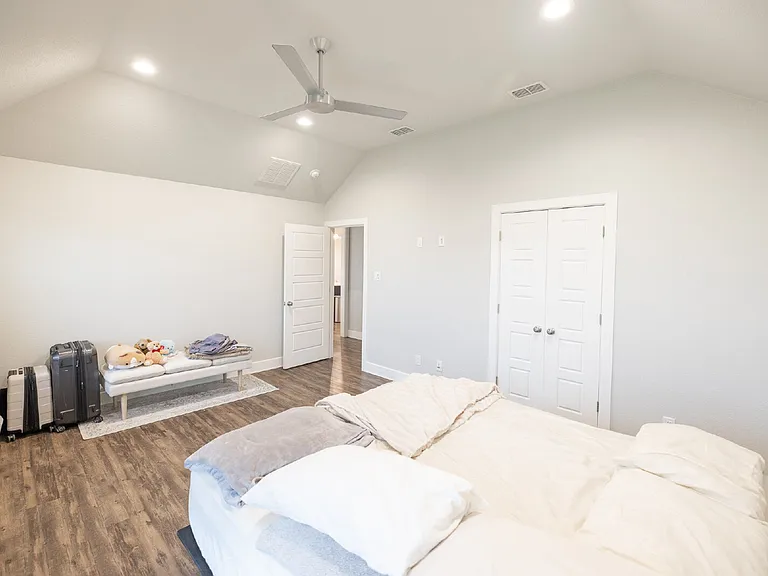 4618 Ebbets Dr — Photo 18