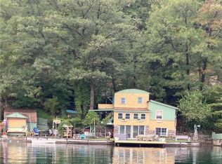 9408 W Lake Rd, Hammondsport, NY 14840