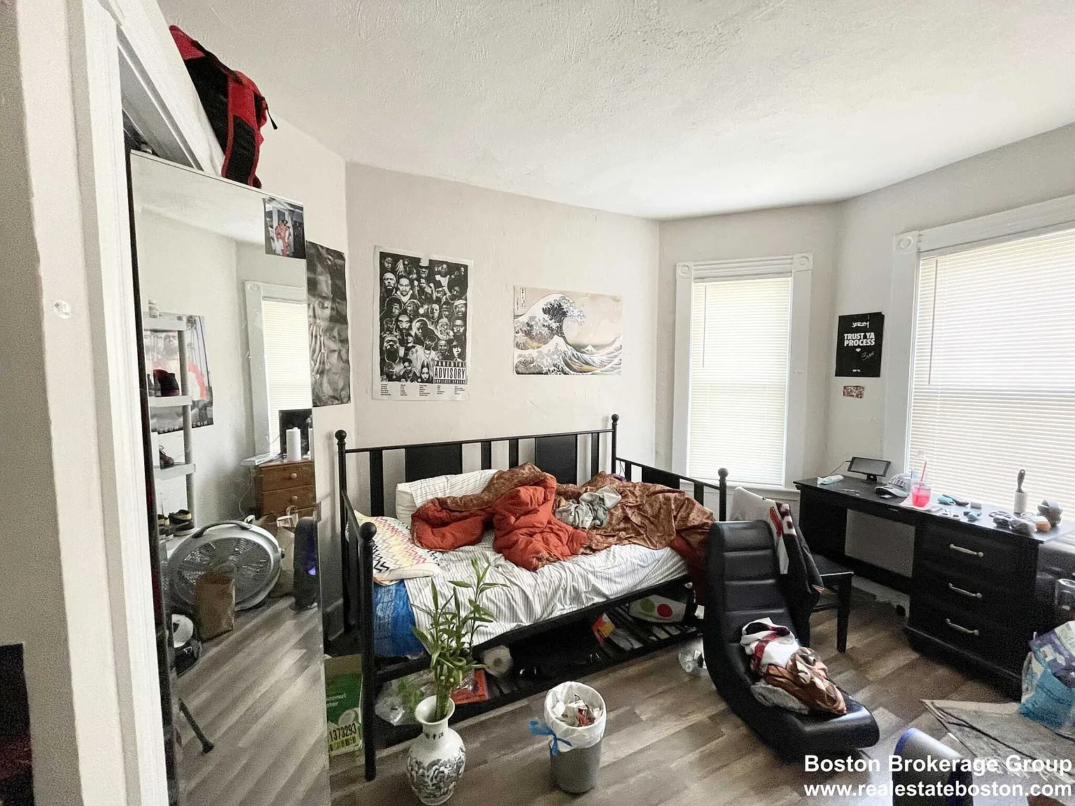 5 bed, $6,000 — Photo 3