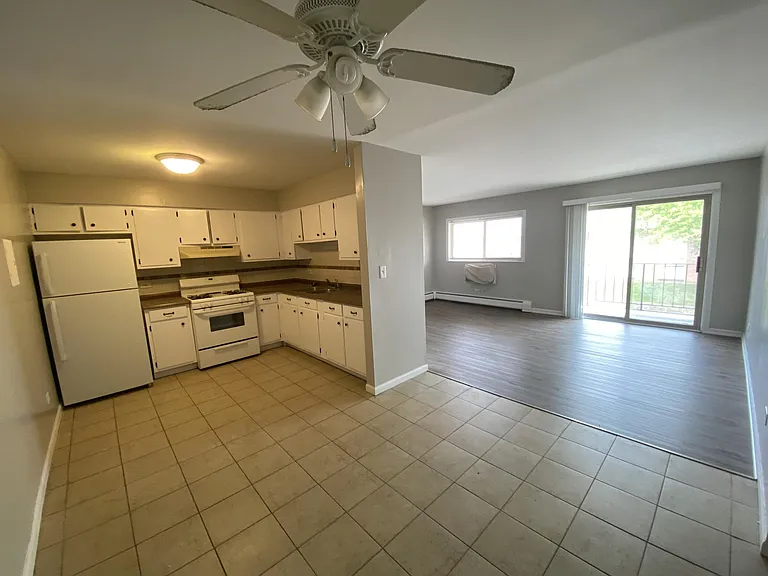 670 Marilyn Ave #204 — Photo 20