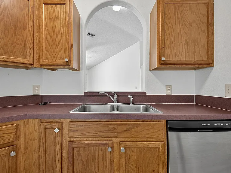 15 Renmont Ct — Photo 15