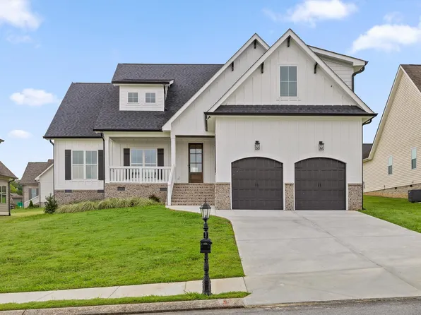 162 Bending Oak Dr, Chickamauga, GA 30707