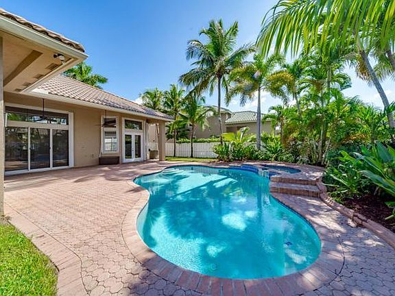 3rd image of 13762 NW 18th Ct