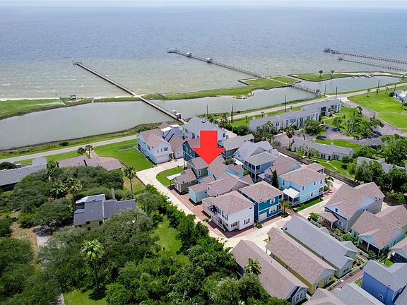 2nd image of 412 Sailhouse Way