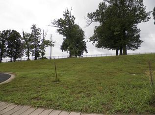 3441 N Prince Ln, Springfield, MO 65803