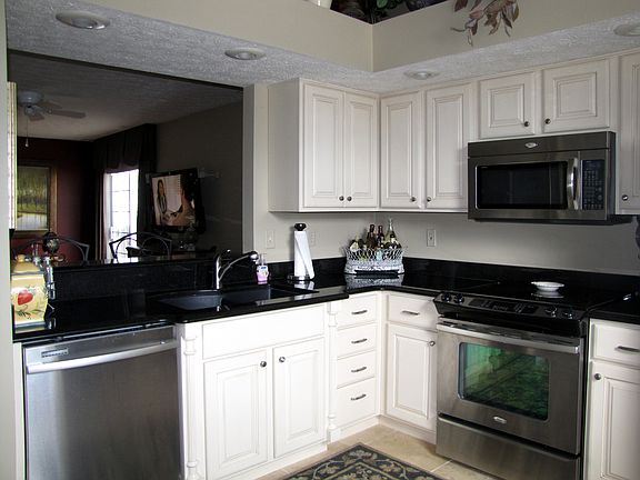2nd image of 2812 Granfield Ct