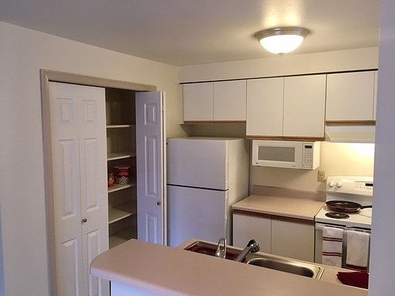 3rd image of 2855 Tuscany Ln SW APT 324