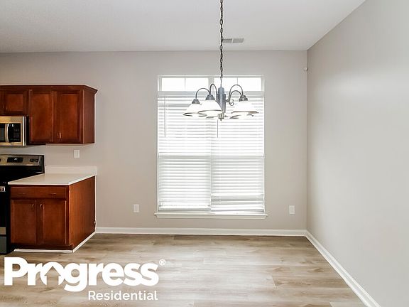 5th image of 4860 Stirrup Dr