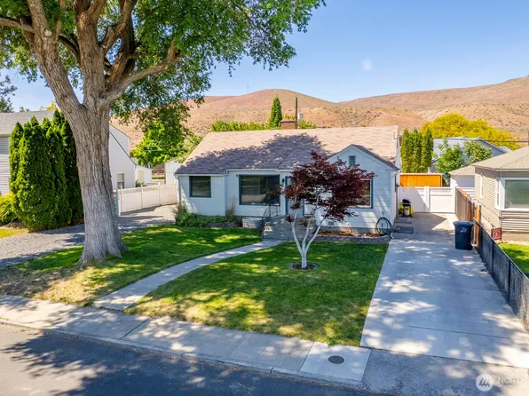 1017 SW C Street, Ephrata, WA 98823
