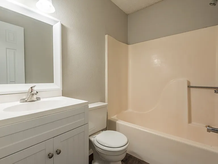 2512 McMillan St — Photo 6