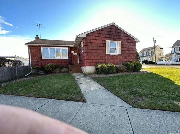 47 Pershing Avenue, Valley Stream, NY 11581