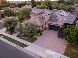71 Omaha Ave, Clovis, CA 93619
