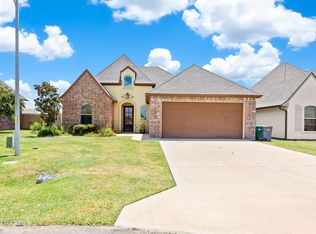 108 Glenbrook Dr, Broussard, LA 70518