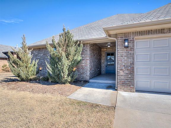 5th image of 16708 Doyle Dr
