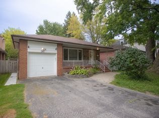 387 Crosby Ave, Richmond Hill, ON L4C2R8