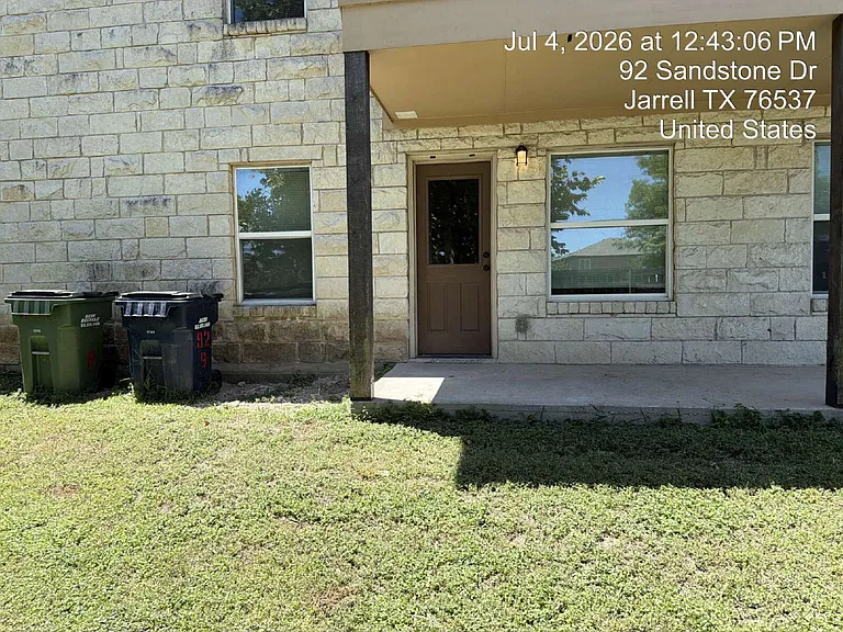 92 Sandstone Dr #B — Photo 9
