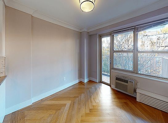 5th image of 50 W 93rd St #504K